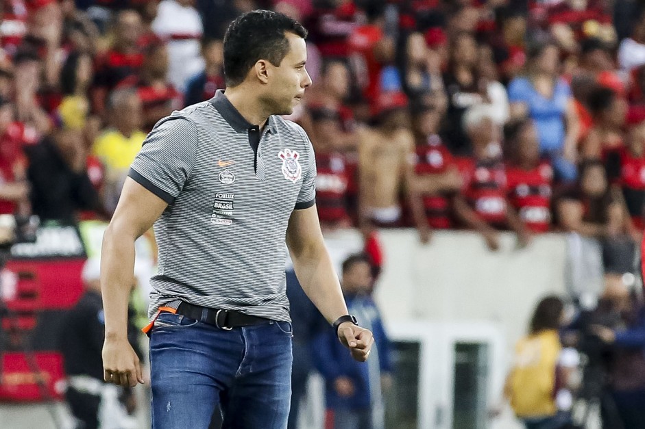 Jair Ventura conseguiu sair se levar gols do duelo contra o Flamengo, no Maracan