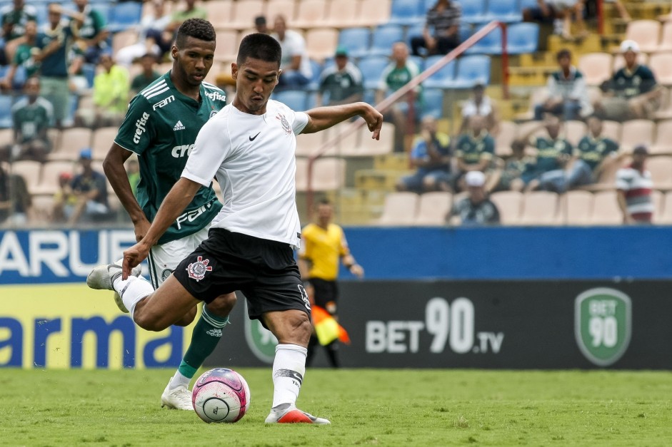 Chuta, Oya! Joia corinthiana durante final contra o Palmeiras, pelo Paulista Sub-20