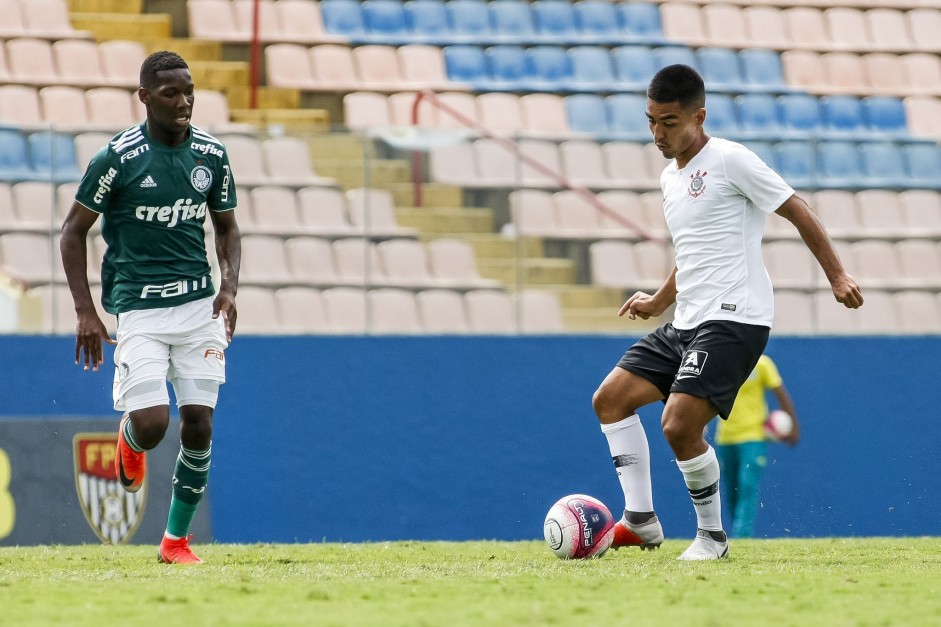 Fabrcio Oya na final do Paulista Sub-20, contra o Palmeiras