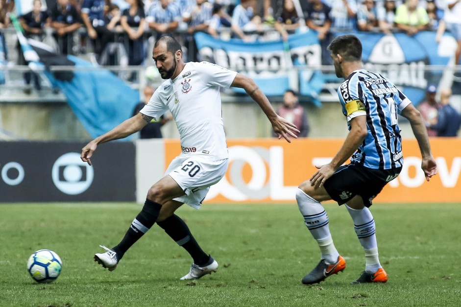 Danilo fez sua ltima partida como jogador do Corinthians diante o Grmio, pelo Brasileiro