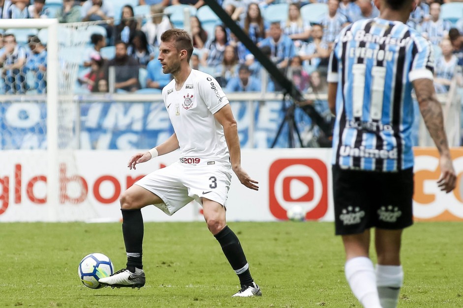 Corinthians busca sua segunda vitria na competio