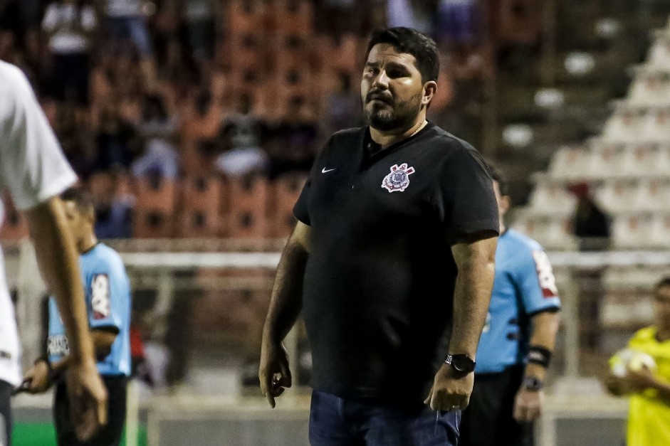 Eduardo Barroca comandou o empate com o Ituano, pela Copinha 2019