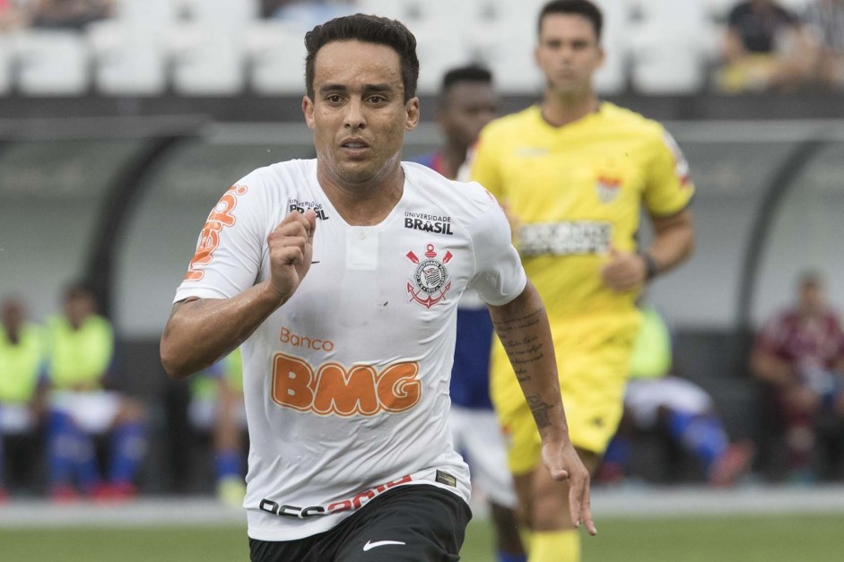 Jadson durante empate com So Caetano na Arena Corinthians