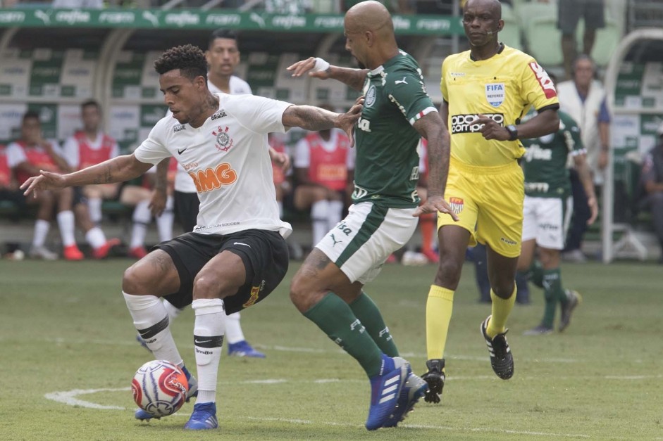 Gustavo em partida contra o Palmeiras, pelo Campeonato Paulista 2019