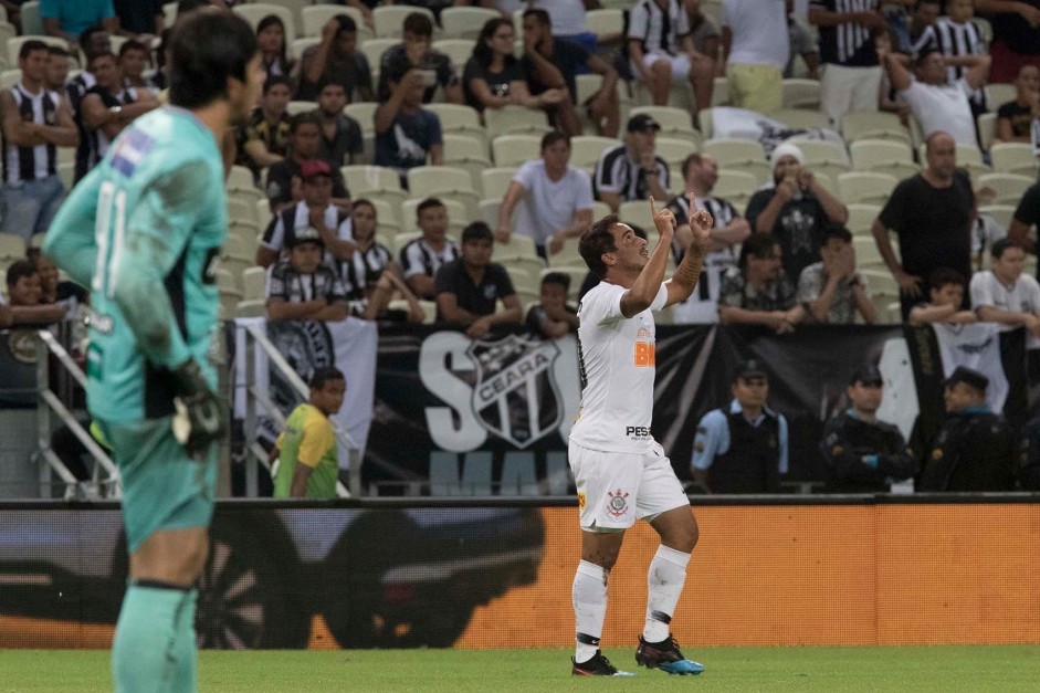 Jadson entrou no segundo tempo e deixou o seu gol contra o Cear, pela Copa do Brasil