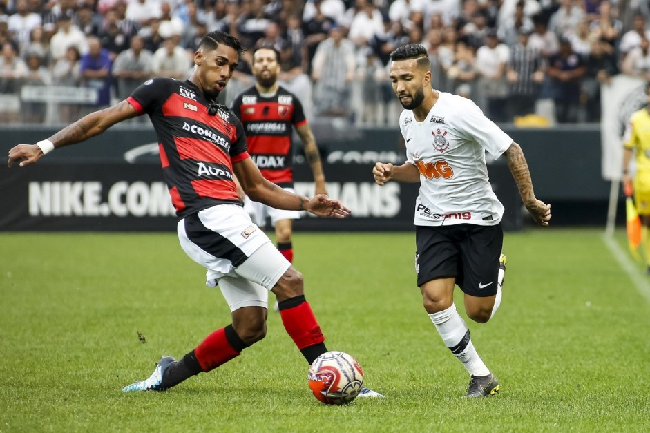 Clayson durante a vitria contra o Oeste, no Campeonato Paulista