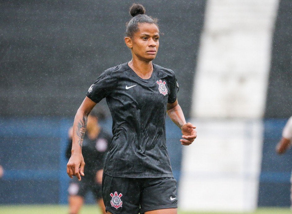 Grazi no duelo contra o Santos pelo Brasileiro Feminino 2019