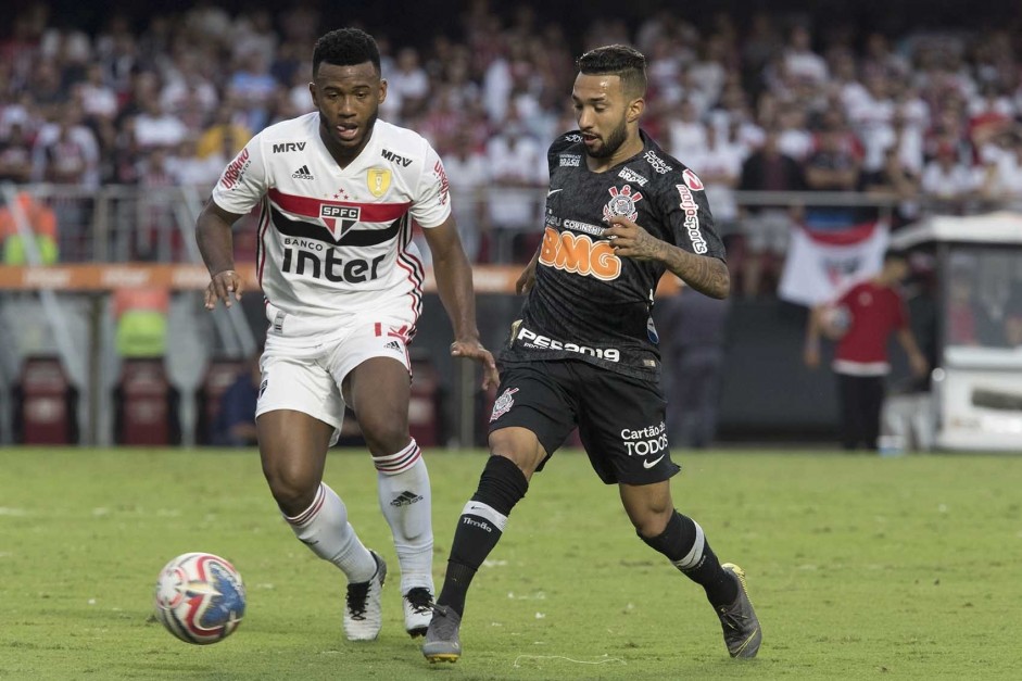 Clayson foi bem no jogo contra o So Paulo, pela final do Paulista 2019
