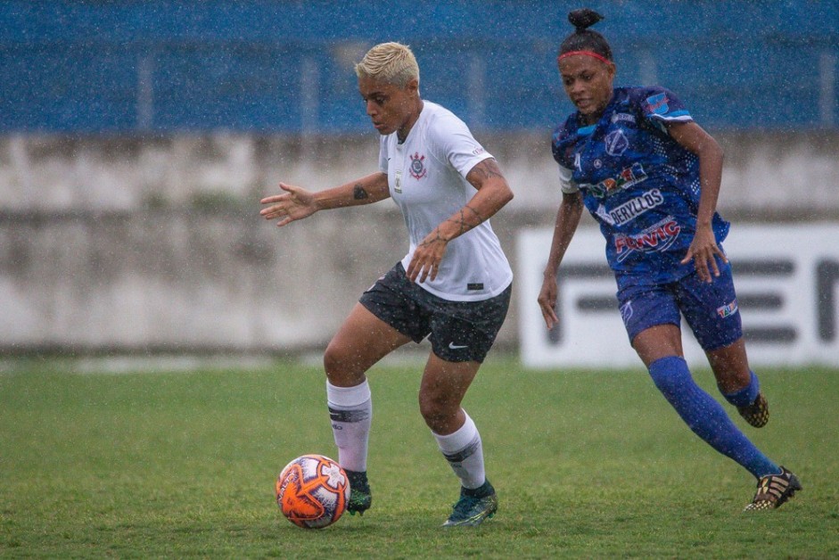 Marcela durante o jogo contra o Taubat, pelo Campeonato Paulista Feminino