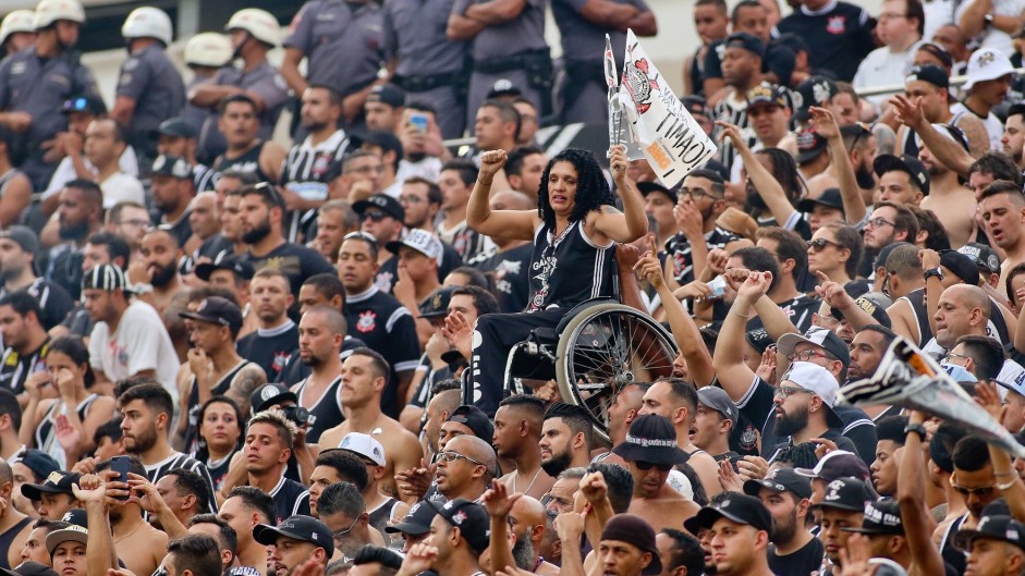 Torcida do Corinthians faz de tudo para presenciar final do Paulisto 2019