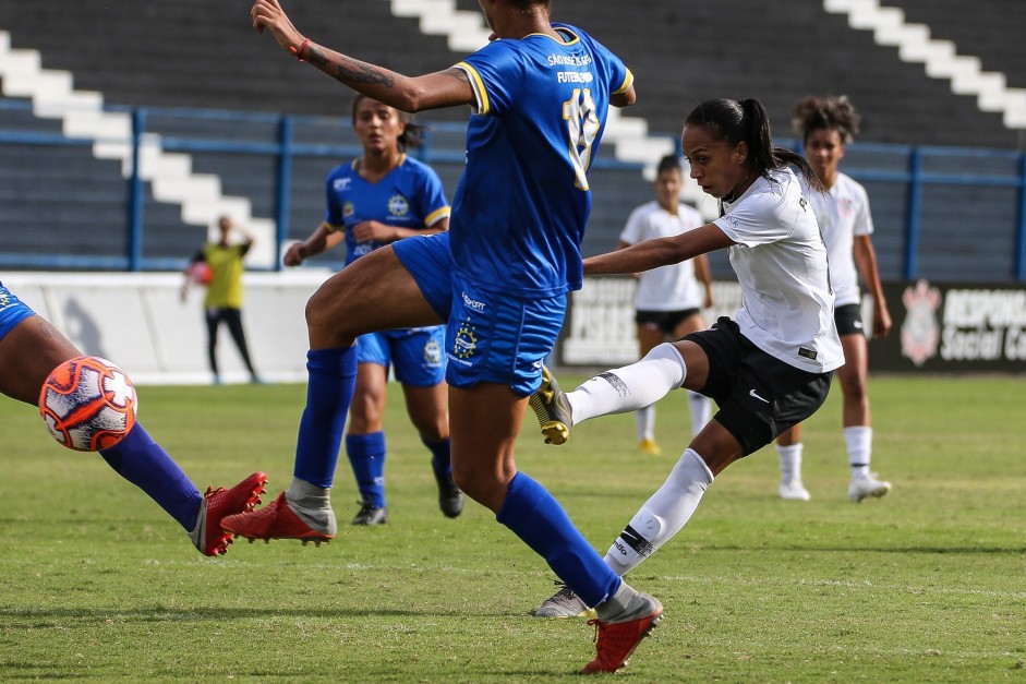 Adriana anotou dois gols contra o So Jos, pelo Paulisto Feminino