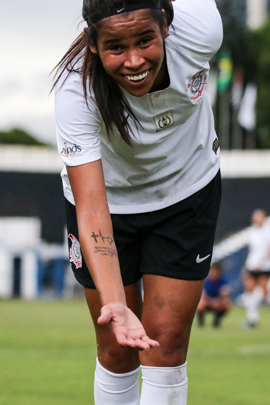 Victria durante comemorao de seu gol contra o So Jos, pelo Paulista Feminino