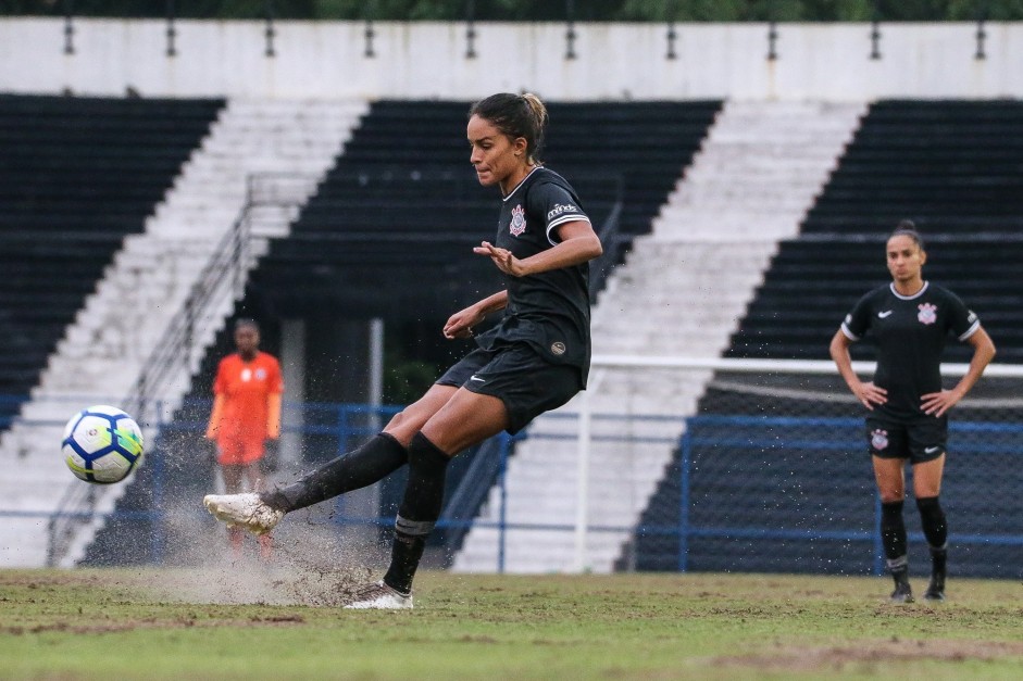 Gabi Nunes no jogo contra o Vitria-PE, pelo Campeonato Brasileiro Feminino