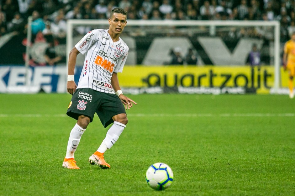 Pedrinho marcou o gol da vitria do Corinthians na noite deste domingo