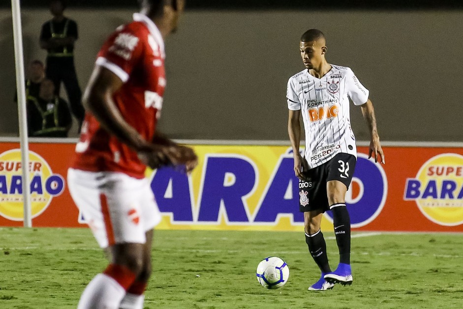 Joo Victor durante amistoso entre Vila Nova e Corinthians