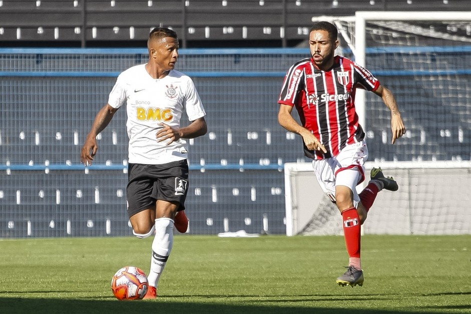 Ruan no jogo contra o Botafogo, pelo Paulista Sub-20