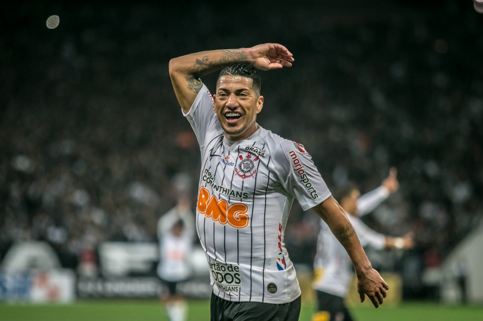 Volante Ralf no jogo contra o Bahia, pelo returno do Campeonato Brasileiro, na Arena Corinthians