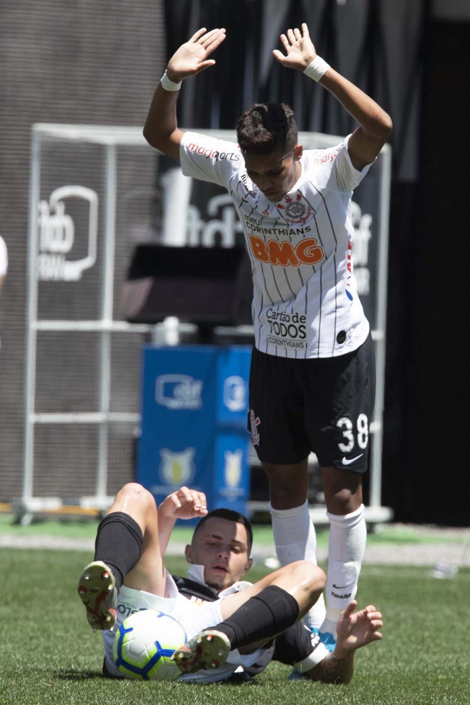 Atacante Pedrinho durante partida contra o Vasco, pelo Brasileiro, na Arena Corinthians