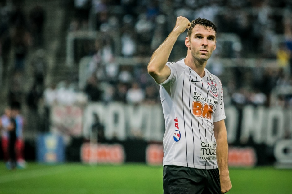 Mauro Boselli, artilheiro do Corinthians no Brasileiro-2019 com seis gols