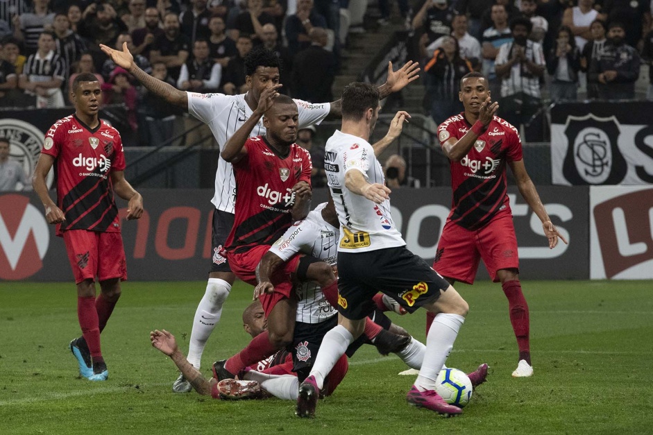 Boselli marcou o gol de empate do Corinthians, contra o Athletico-PR