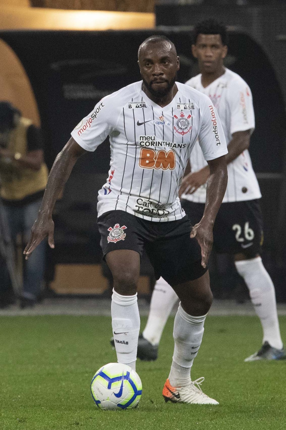 Zagueiro Manoel durante partida contra o Athletico-PR, pelo Brasileiro, na Arena Corinthians