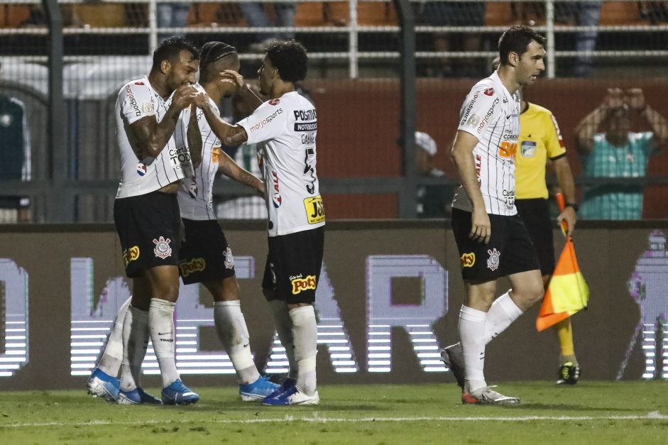 Corinthians ficou no empate por 1 a 1 com o Palmeiras no sbado, no Pacaembu