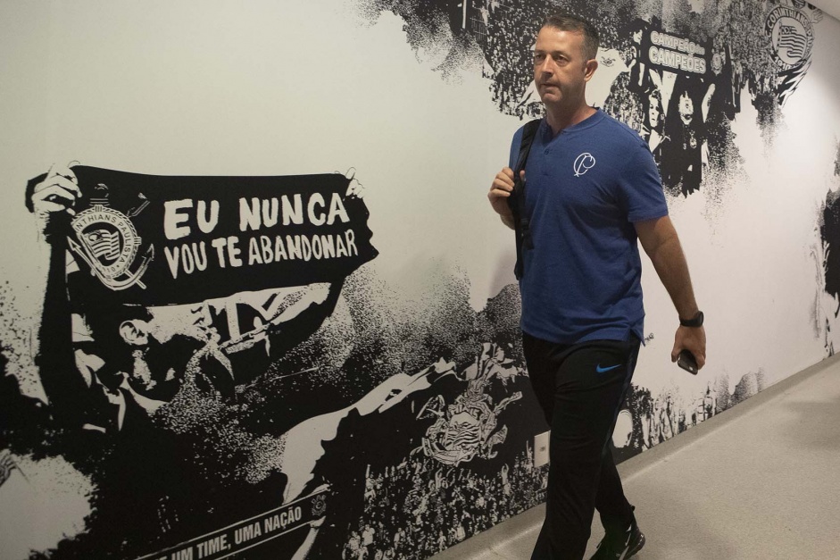 Comisso tcnica chega  Arena Corinthians para duelo contra o Ava, pelo Brasileiro