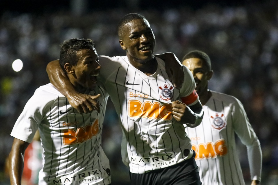 Xavier marcou o primeiro gol do Timozinho contra o Fluminense-PI, pela Copinha 2020