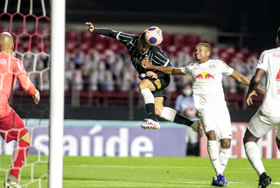 J marcou o segundo gol do Corinthians contra o Red Bull Bragantino