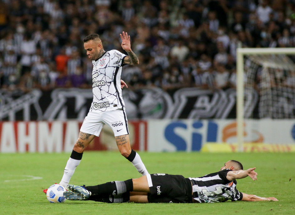 Luan durante a partida entre Corinthians e Cear