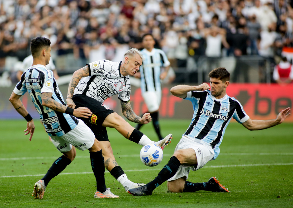 Rger Guedes no jogo entre Corinthians e Grmio, pelo Campeonato Brasileiro