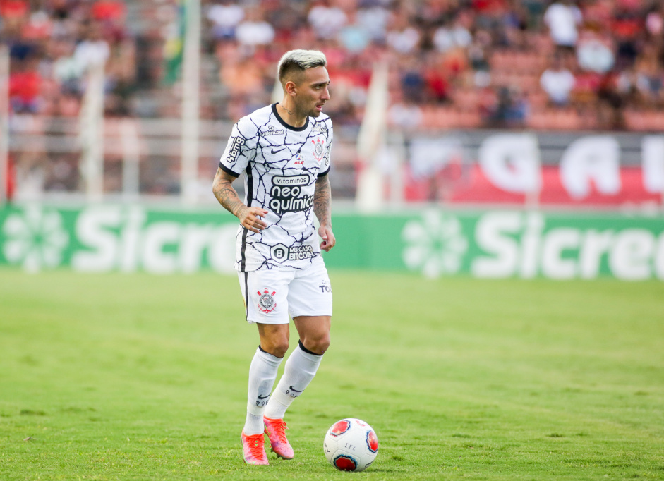 Gustavo Silva na partida entre Corinthians e Ituano deste domingo