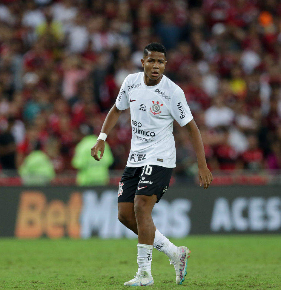 Wesley durante jogo do Corinthians contra o Flamengo, pelo Brasileiro 2023