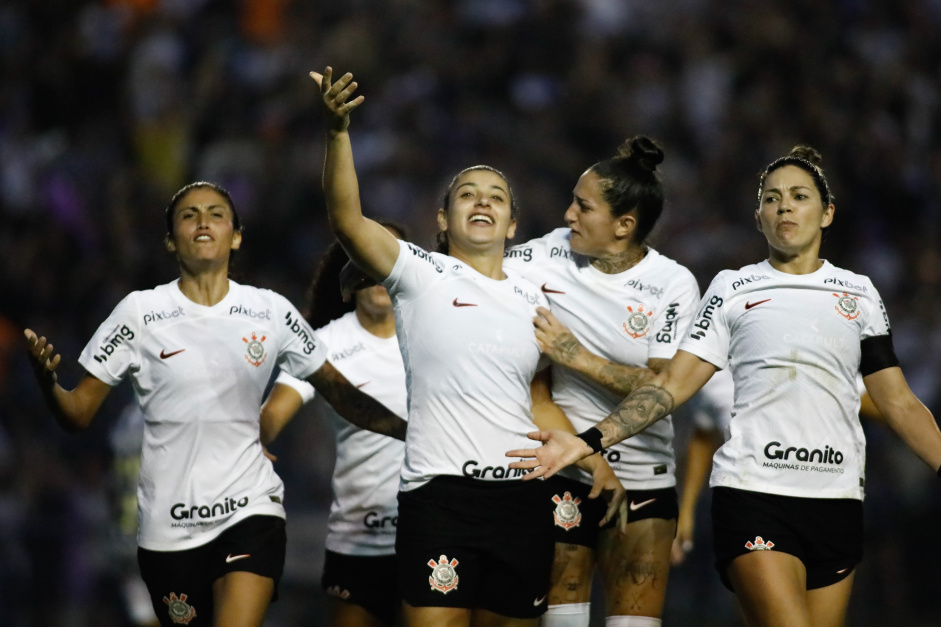 Jaqueline, Duda Sampaio, Fernanda e Gabi Zanotti durante comemorao do gol do Corinthians