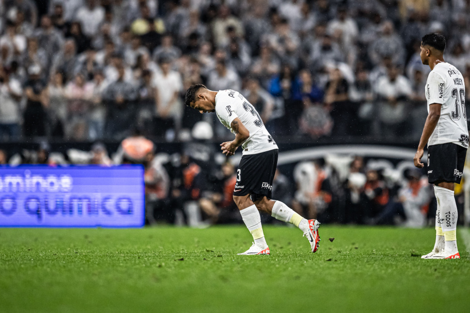 Ruan Oliveira entrou na reta final do jogo entre Corinthians e Santos
