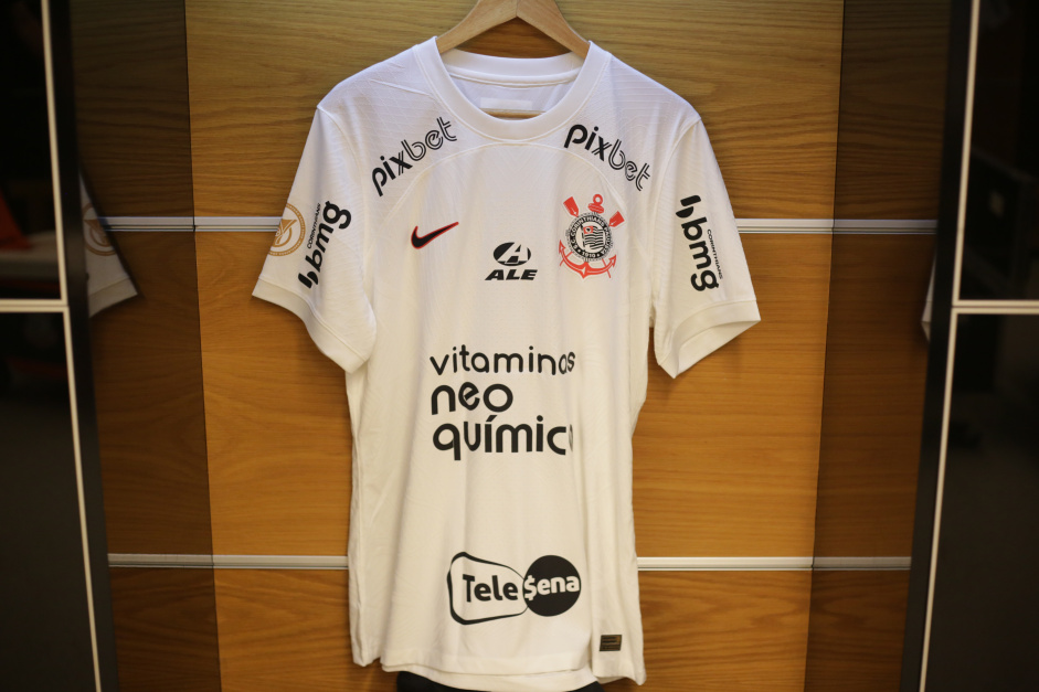 Camisa do Corinthians no vestirio