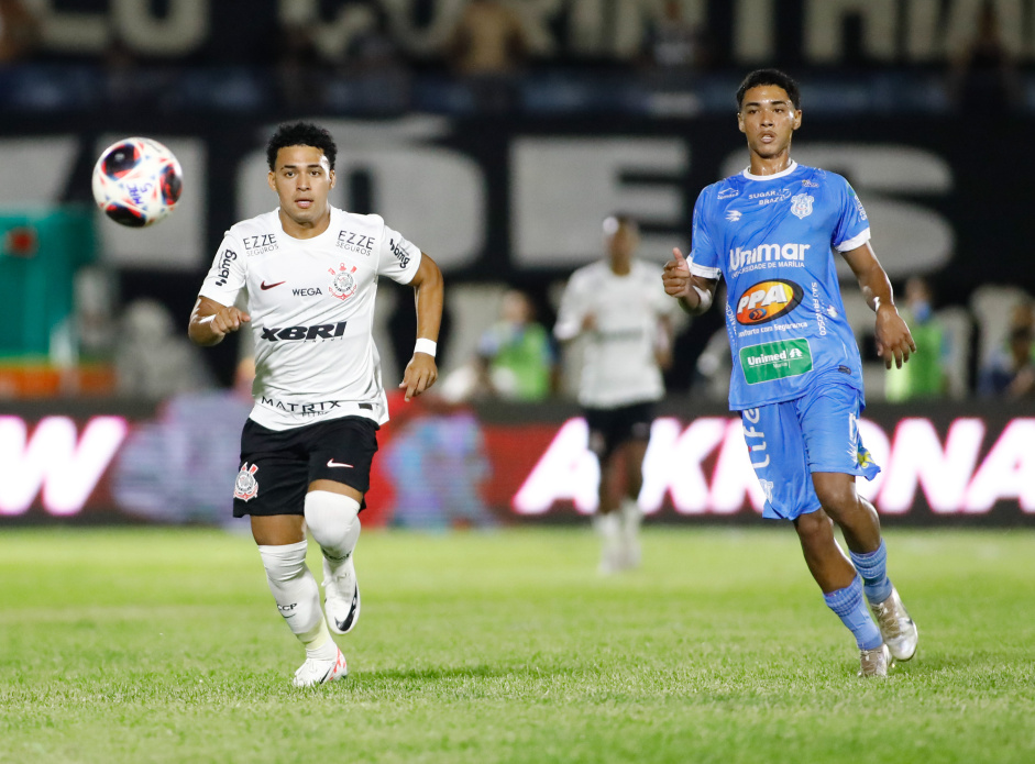 Juninho em ao durante jogo do Corinthians contra o Marlia na Copinha