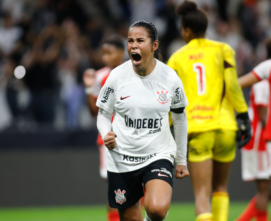 Meia do Corinthians celebra primeiro gol do ano e ressalta importncia de iniciar bem no Brasileiro